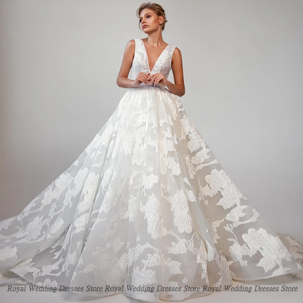 High Quality A Line Wedding Dresses Draped V Neck Sleeveless Print Open Beck Sweep 2022 Summer Floor Length Gowns Robe De Ma
High Quality A Line Wedding Dresses Draped V Neck Sleeveless Print Open Beck Sweep 2022 Summer Floor Length Gowns Robe De Ma