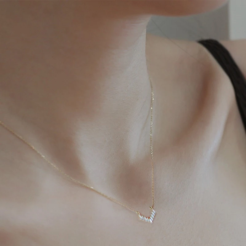 925 Sterling Silver Plated 14k Gold Necklace for Women Shiny Small Skirt Ladder Cubic Zirconia Inlaid Delicate V Short Chain
925 Sterling Silver Plated 14k Gold Necklace for Women Shiny Small Skirt Ladder Cubic Zirconia Inlaid Delicate V Short Chain
