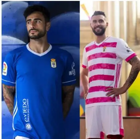 

21 22 Camisetas de fútbol del Real Oviedo BÁRCENAS JOHANNESSON IBRA R. FOLCH Camiseta de fútbol de local azul visitante rosa
