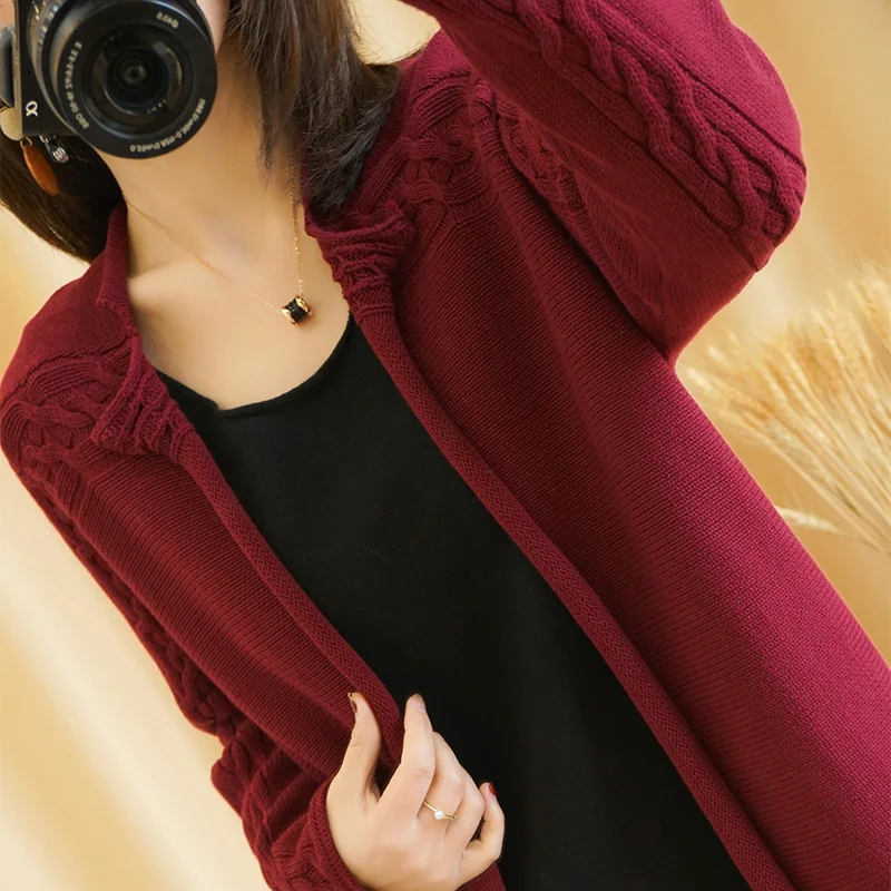 2022 new spring and autumn wear cotton knitted cardigan, lazy loose cotton sweater coat, women's medium and long cardigan
2022 new spring and autumn wear cotton knitted cardigan, lazy loose cotton sweater coat, women's medium and long cardigan