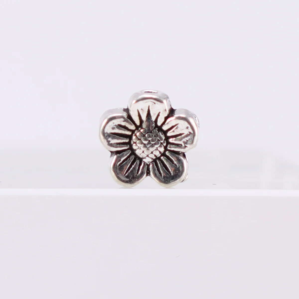 Beads Charms Jewelry Pendants Spacer Tibetan Silver Bead Flower Sunflower Making Necklace Findings Vintage Accessories Bracelet
Beads Charms Jewelry Pendants Spacer Tibetan Silver Bead Flower Sunflower Making Necklace Findings Vintage Accessories Bracelet