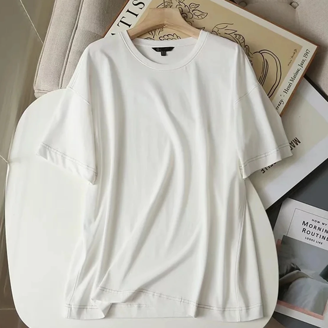 Dave&Di O-neck Loose Drop Shoulder Pure White Summer Tshirts Women Tops England Style Fashion Tshirt
Dave&Di O-neck Loose Drop Shoulder Pure White Summer Tshirts Women Tops England Style Fashion Tshirt