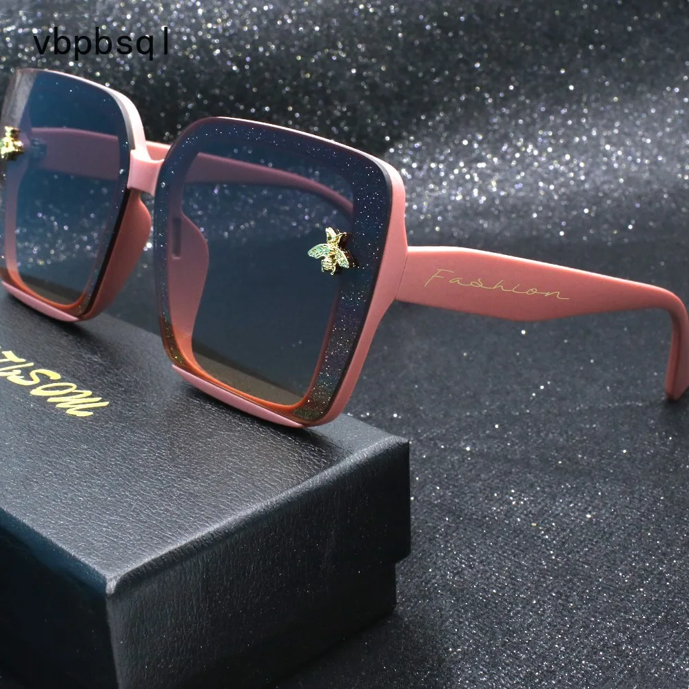 Солнцезащитные очки с градиентными линзами UV400 для мужчин и женщин 
Солнцезащитные очки с градиентными линзами UV400 для мужчин и женщин