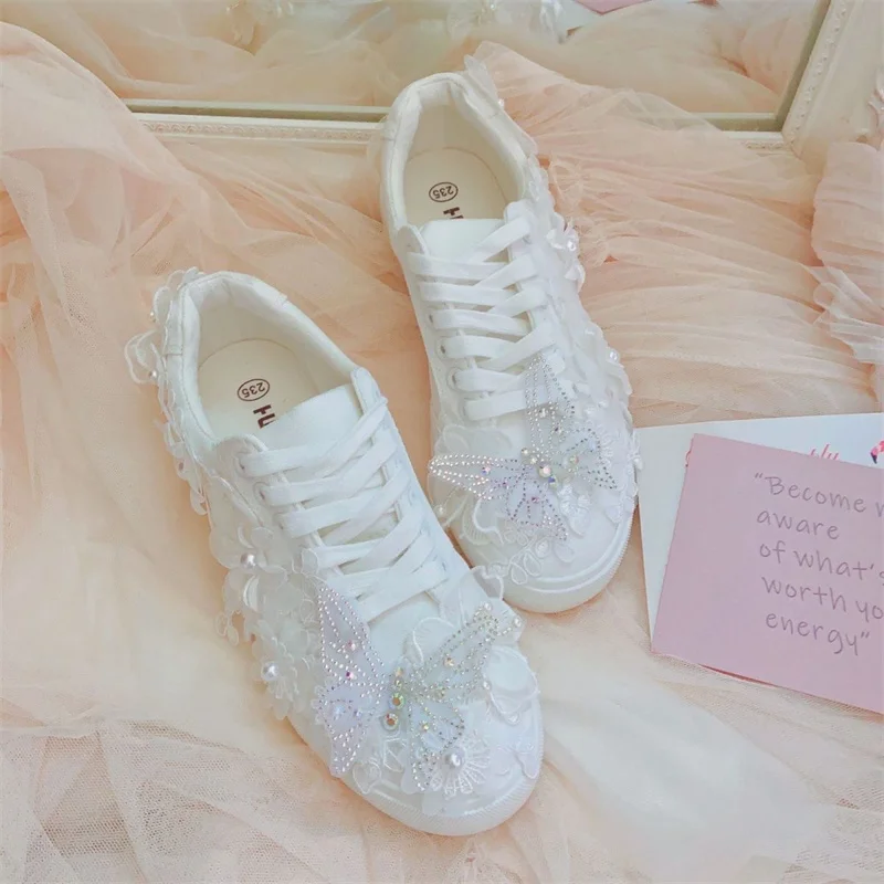 Pearl flowers handmade custom canvas shoes Colorful Rhinestone butterfly decorative lace-up low-top casual shoes women's 35-40
Pearl flowers handmade custom canvas shoes Colorful Rhinestone butterfly decorative lace-up low-top casual shoes women's 35-40