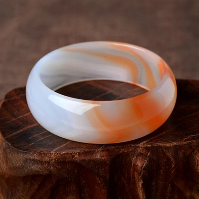 superior quality Original ecology agate handcarved Chalcedony jade delicate bangle women bangle jewelry jadeite jade bangles
superior quality Original ecology agate handcarved Chalcedony jade delicate bangle women bangle jewelry jadeite jade bangles