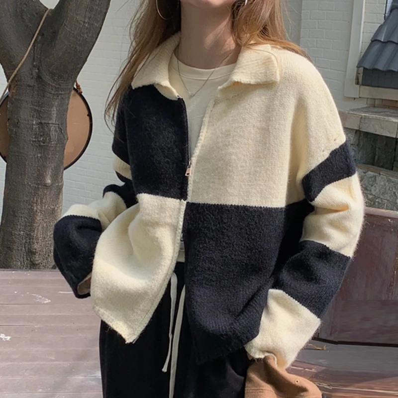 Black and White Color Block Zip Up Collared Cardigan Sweater Women High Street Chic Knitwear
Black and White Color Block Zip Up Collared Cardigan Sweater Women High Street Chic Knitwear