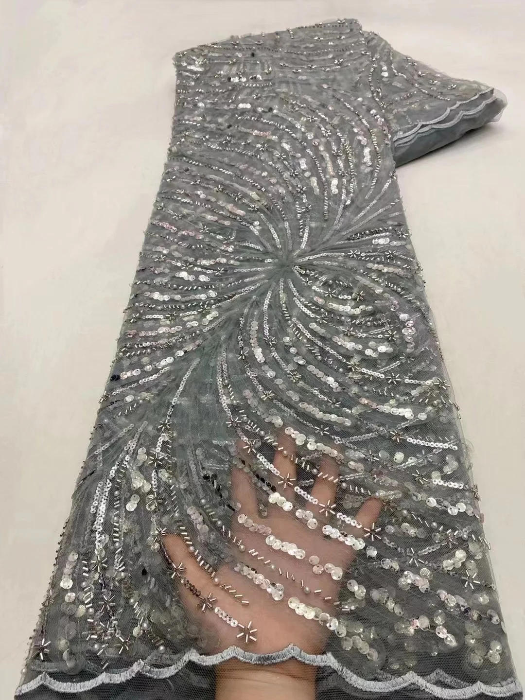 Grey Sequins Tulle Lace African Lace Fabric 2021 Beautiful High Quality French beads Lace Fabrics 5 Yards For Wedding dress
Grey Sequins Tulle Lace African Lace Fabric 2021 Beautiful High Quality French beads Lace Fabrics 5 Yards For Wedding dress