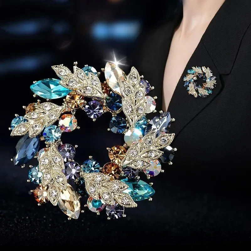 Elegant Fashion Flower Rhinestone Brooches Pins For Women Jewelry Accessories Lady Crystal Clothing Coat Brooch Pin Luxury Gift
Elegant Fashion Flower Rhinestone Brooches Pins For Women Jewelry Accessories Lady Crystal Clothing Coat Brooch Pin Luxury Gift