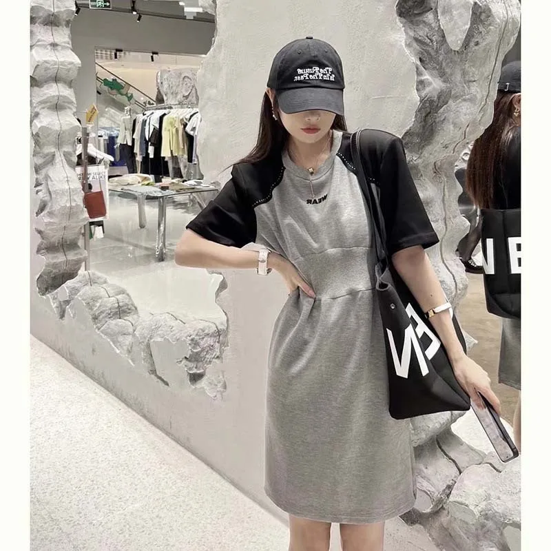 O Neck Black Casual Elegant Dress Women Mid Wasit A Line Fashion Office Dress for Ladies Short Leeve Pleated 2022 Summer Dress
O Neck Black Casual Elegant Dress Women Mid Wasit A Line Fashion Office Dress for Ladies Short Leeve Pleated 2022 Summer Dress