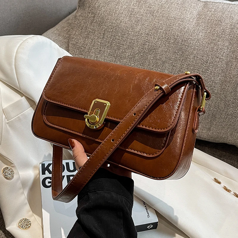 LEFTSIDE Vintage Small PU Leather Flap Bags for Women 2023 Spring Hit Trend Female Crossbody Bag Handbags and Purses
LEFTSIDE Vintage Small PU Leather Flap Bags for Women 2023 Spring Hit Trend Female Crossbody Bag Handbags and Purses