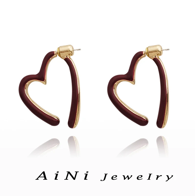Sweet Jewelry 925 Silver Needle Heart Earrings 2023 Trend New Sweet Design Red color Metal Earrings For Women Party Gifts
Sweet Jewelry 925 Silver Needle Heart Earrings 2023 Trend New Sweet Design Red color Metal Earrings For Women Party Gifts
