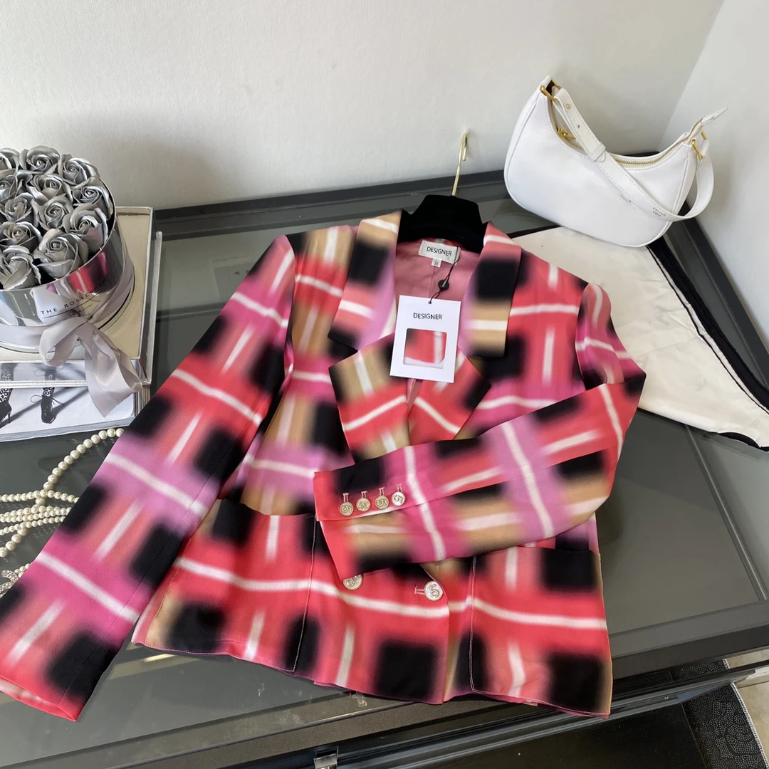 Женский блейзер из натурального шелка, розовый клетчатый пиджак, элегантный модельный пиджак, дизайнерские винтажные топы, 100%
Женский блейзер из натурального шелка, розовый клетчатый пиджак, элегантный модельный пиджак, дизайнерские винтажные топы, 100%