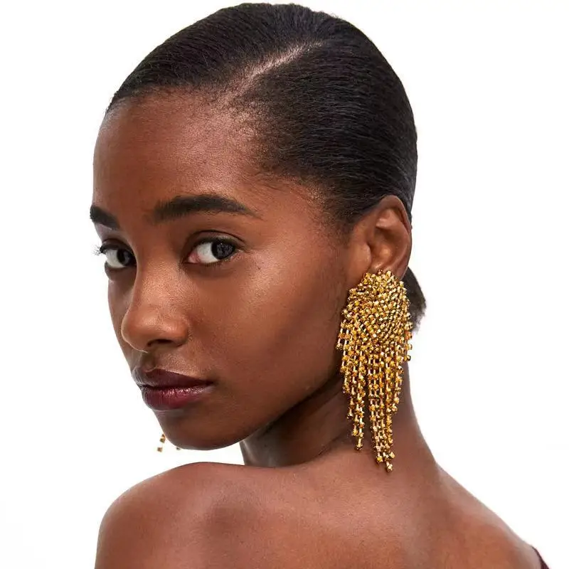 Fashion exaggerated women's large rhinestone earrings 4-color luxury crystal personality jewelry bride wedding party gift wholes
Fashion exaggerated women's large rhinestone earrings 4-color luxury crystal personality jewelry bride wedding party gift wholes