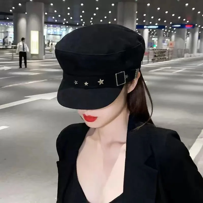 2023 модная женская хлопковая кепка в стиле милитари с металлической пряжкой на осень и зиму, элегантный дамский берет с поясом со звездами, шапка для отдыха, уличная одежда, плоская шапка
2023 модная женская хлопковая кепка в стиле милитари с металлической пряжкой на осень и зиму, элегантный дамский берет с поясом со звездами, шапка для отдыха, уличная одежда, плоская шапка