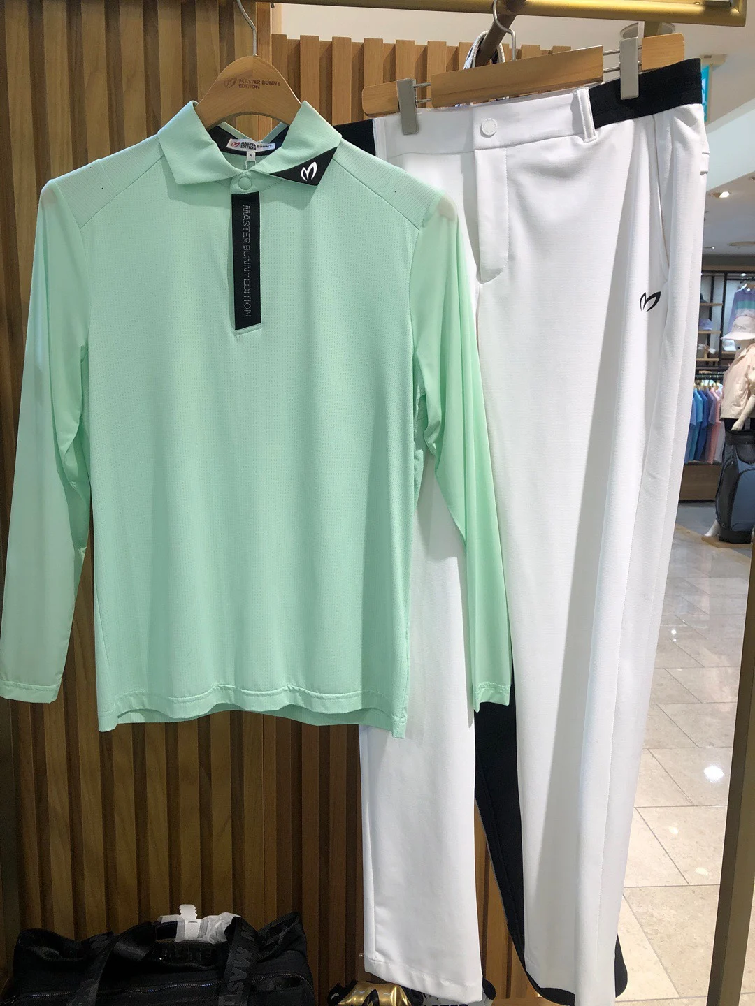 Lightweight Golf Apparel Fashionable Sun Protection Outdoor Simple and Versatile Casual Long Sleeve T shirt
Lightweight Golf Apparel Fashionable Sun Protection Outdoor Simple and Versatile Casual Long Sleeve T shirt