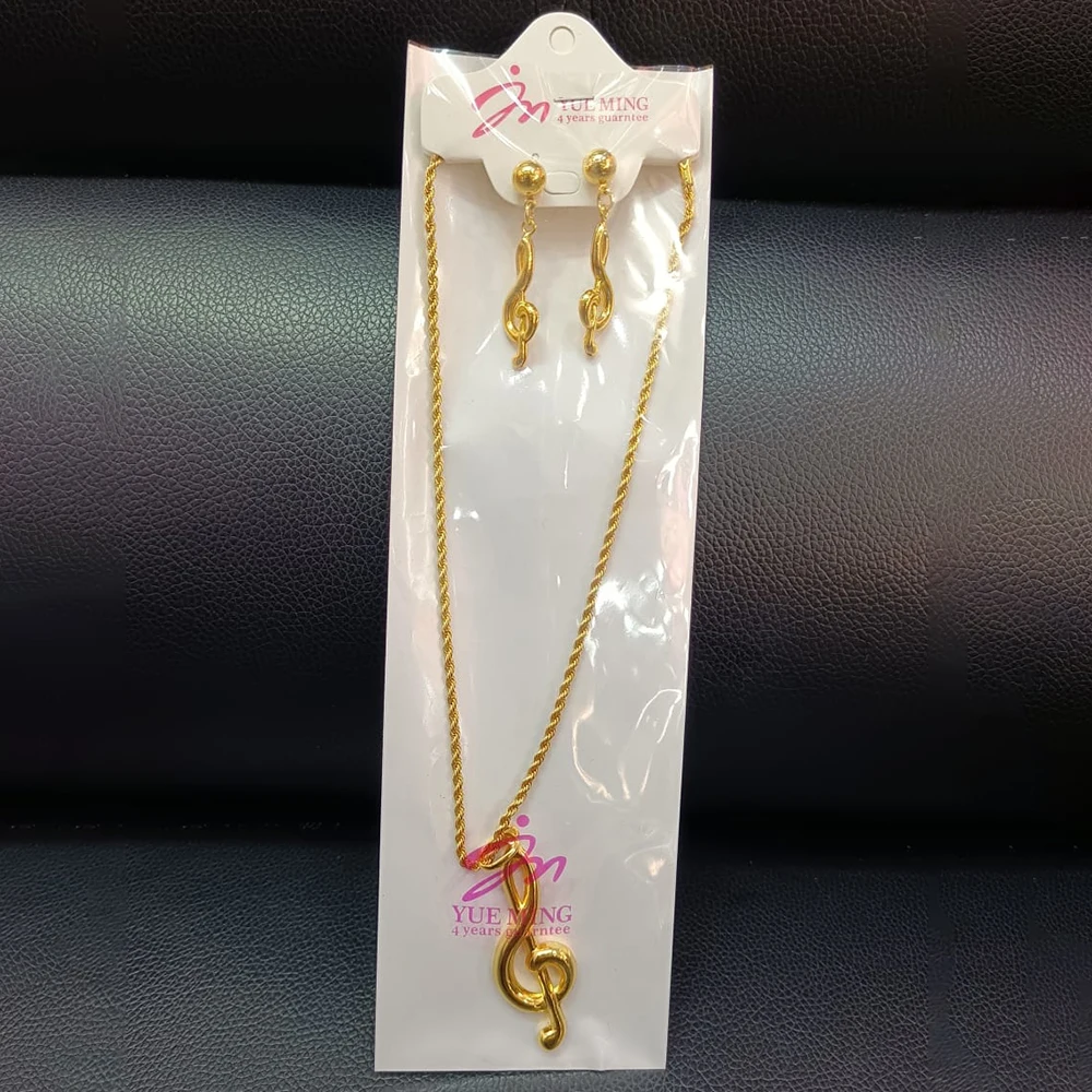 Lovely Pendant Necklace and Earrings Jewelry Set 18k Gold Color Chain Necklace and Dangle Earrings 2Pcs Set for Daily Wear Gifts
Lovely Pendant Necklace and Earrings Jewelry Set 18k Gold Color Chain Necklace and Dangle Earrings 2Pcs Set for Daily Wear Gifts