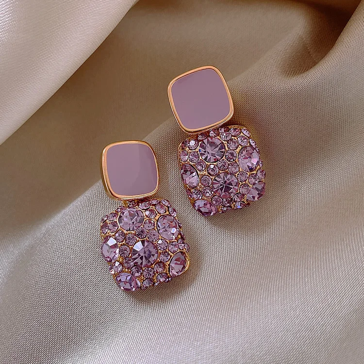 S925 Silver Needle Retro Purple Square Full of Diamond Drop Oil Earrings New Fashion Temperament Net Red Earrings Good Quality 
S925 Silver Needle Retro Purple Square Full of Diamond Drop Oil Earrings New Fashion Temperament Net Red Earrings Good Quality