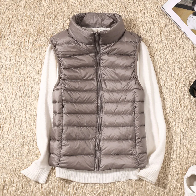 2022 Women Sleeveless Women's Ultra Light Down Vests Slim Jacket Girl Gilet Plus Lightweight Windproof Warm Waistcoat Portable
2022 Women Sleeveless Women's Ultra Light Down Vests Slim Jacket Girl Gilet Plus Lightweight Windproof Warm Waistcoat Portable
