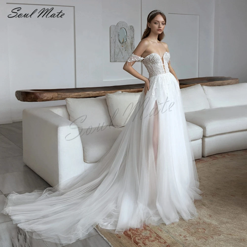 Sexy Sweetheart Tulle A Line Wedding Dress For Women 2022 Boho Slit Lace Applique Bridal Gown with Backless Vestidos De Novia
Sexy Sweetheart Tulle A Line Wedding Dress For Women 2022 Boho Slit Lace Applique Bridal Gown with Backless Vestidos De Novia
