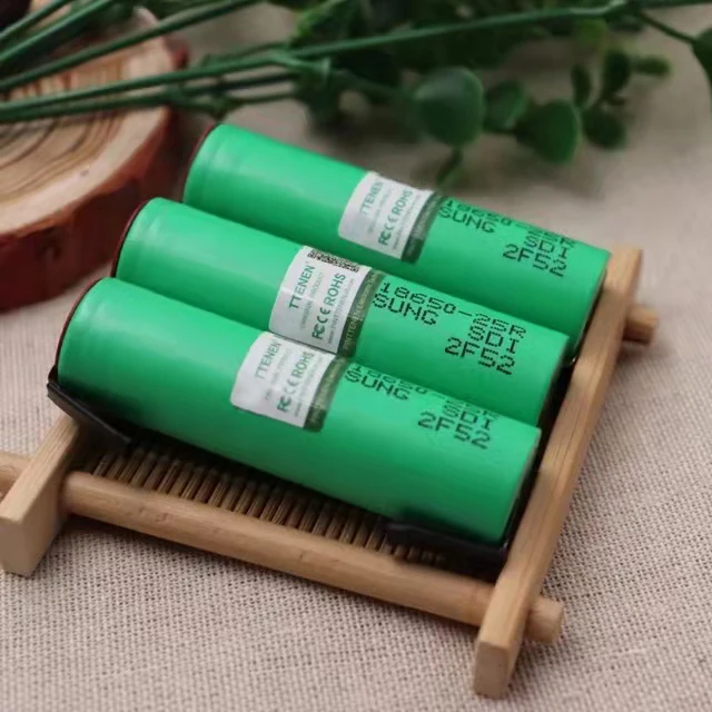 100%.Original.recargable.25R-batería. de litio,3,7 V, 2500mAh,para.18650.25R.25A, juguetes,linterna, taladro electrico.
100%.Original.recargable.25R-batería. de litio,3,7 V, 2500mAh,para.18650.25R.25A, juguetes,linterna, taladro electrico.