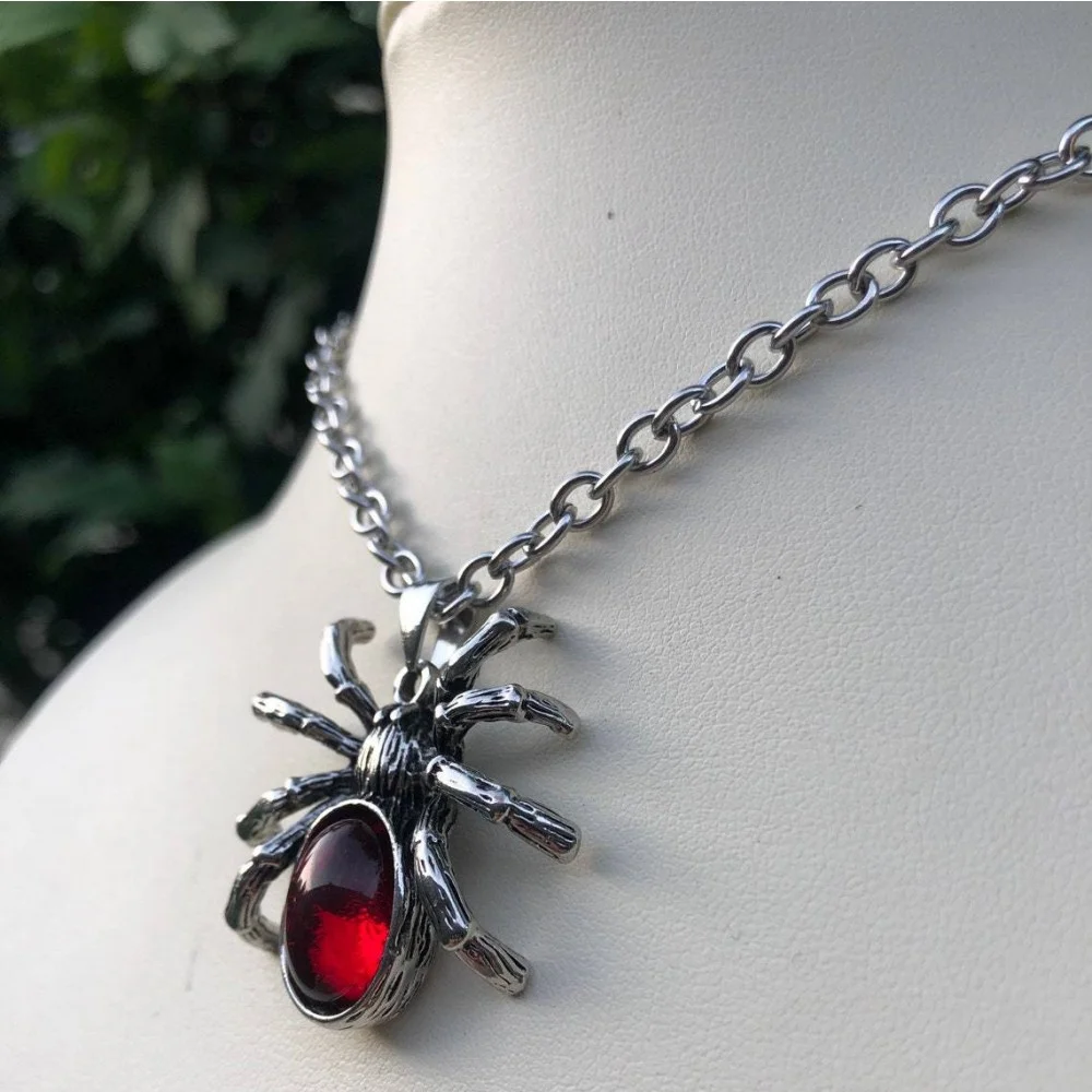 Gothic Red Crystal Cute Spider Pendant Necklace Punk Rock Vintage Insect Necklaces For Women Men Trendy Jewelry Accessories
Gothic Red Crystal Cute Spider Pendant Necklace Punk Rock Vintage Insect Necklaces For Women Men Trendy Jewelry Accessories