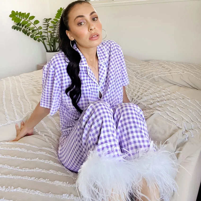 European And American Purple Plaid Pajamas Shorts Fashion Feather Trousers Color Matching Two-Piece Women'S Home Wear
European And American Purple Plaid Pajamas Shorts Fashion Feather Trousers Color Matching Two-Piece Women'S Home Wear