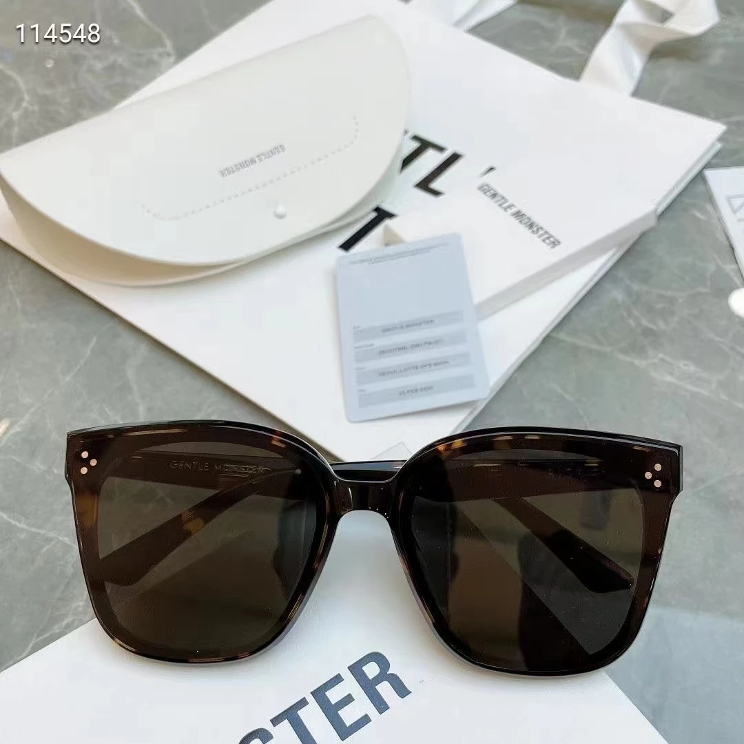 GENTLE MONSTER 2021 New Fashion Luxury Brand Sunglasses RICK Square Polarizing UV400 Lenses Sun Glasses For Man Women With Box
GENTLE MONSTER 2021 New Fashion Luxury Brand Sunglasses RICK Square Polarizing UV400 Lenses Sun Glasses For Man Women With Box