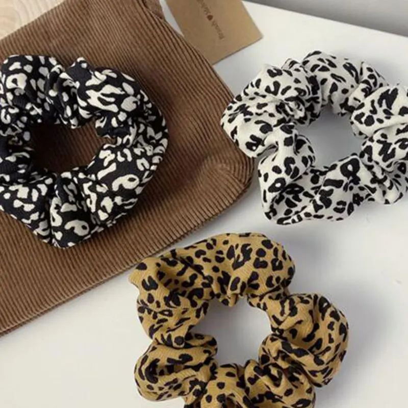 Vintage Zebra Pattern Hair Rope Women Corduroy Scrunchies Polka Dot Hair Ties Elastic Hairbands Ladies Hair Accessories Soft
Vintage Zebra Pattern Hair Rope Women Corduroy Scrunchies Polka Dot Hair Ties Elastic Hairbands Ladies Hair Accessories Soft
