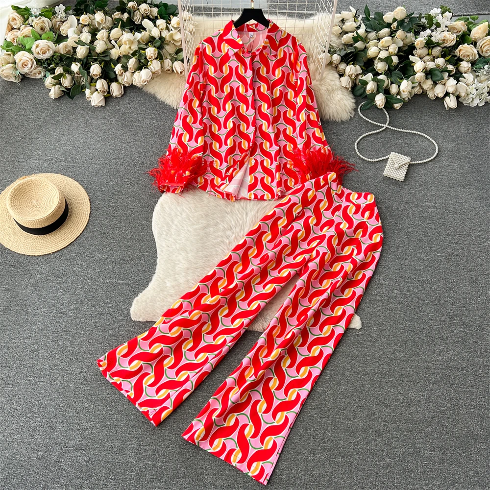 Clothland Women Stylish Chain Print Feather Suit Long Sleeve Blouse Shirt Long Pants Trousers Fashion Two Piece Set Mujer TA173
Clothland Women Stylish Chain Print Feather Suit Long Sleeve Blouse Shirt Long Pants Trousers Fashion Two Piece Set Mujer TA173