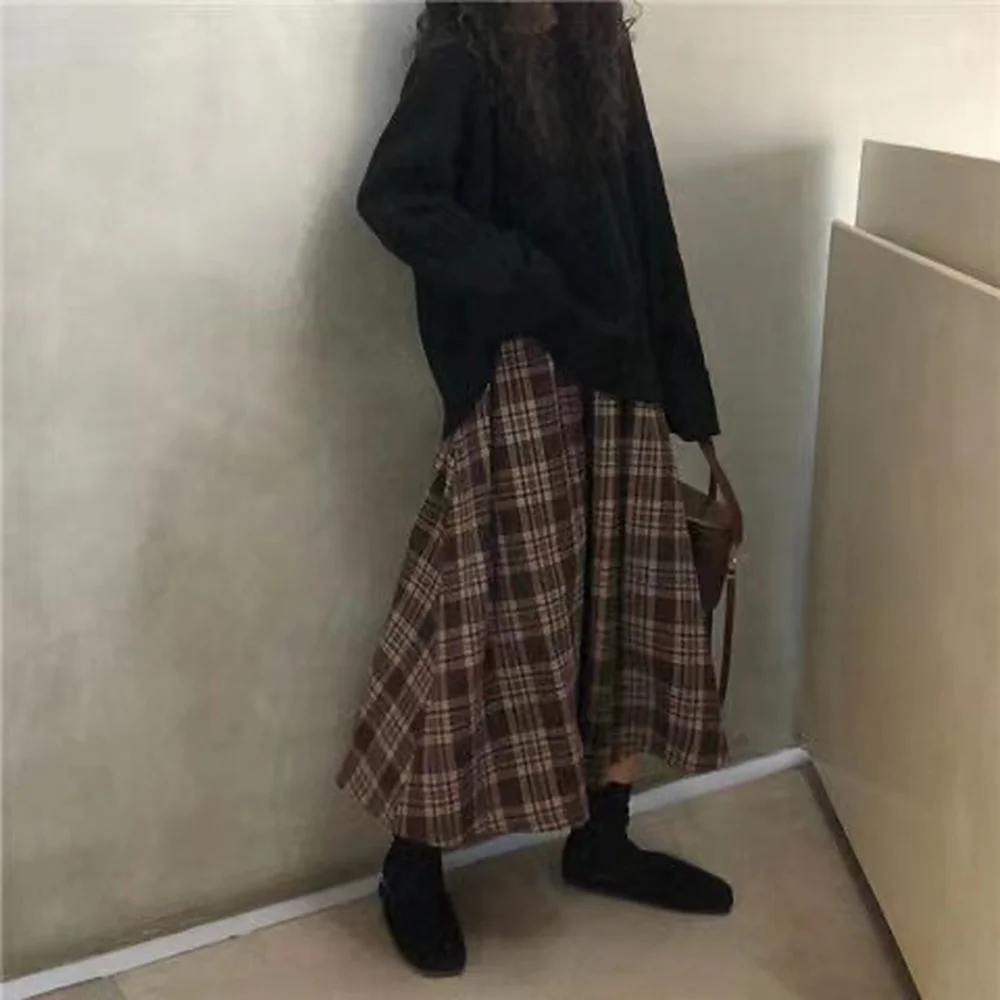 colors japanese style high elastic waist Long Skirts Woman 2019 autumn winter plaid A-line pleated Skirts womensgothic clothes
colors japanese style high elastic waist Long Skirts Woman 2019 autumn winter plaid A-line pleated Skirts womensgothic clothes