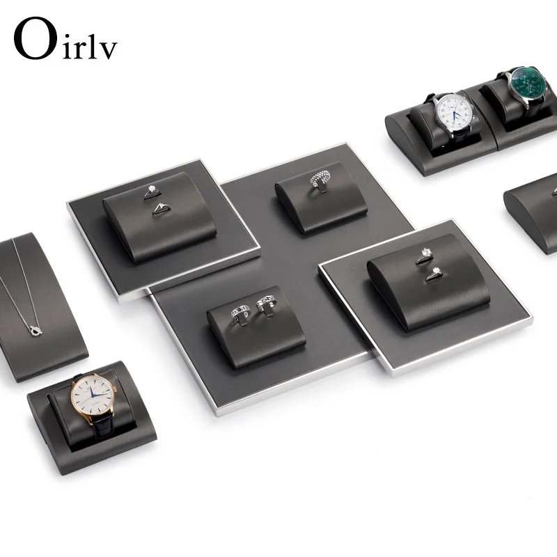 Oirlv PU leather / metal Grey display stand earring necklace pendant bracelet ring storage rack counter props
Oirlv PU leather / metal Grey display stand earring necklace pendant bracelet ring storage rack counter props