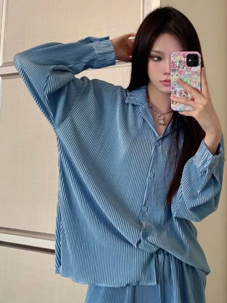 2022 Summer Women Chiffon Shirts Blouses Tops Fashion Pleated Solid Loose Female Casual Street Top Clothing
2022 Summer Women Chiffon Shirts Blouses Tops Fashion Pleated Solid Loose Female Casual Street Top Clothing
