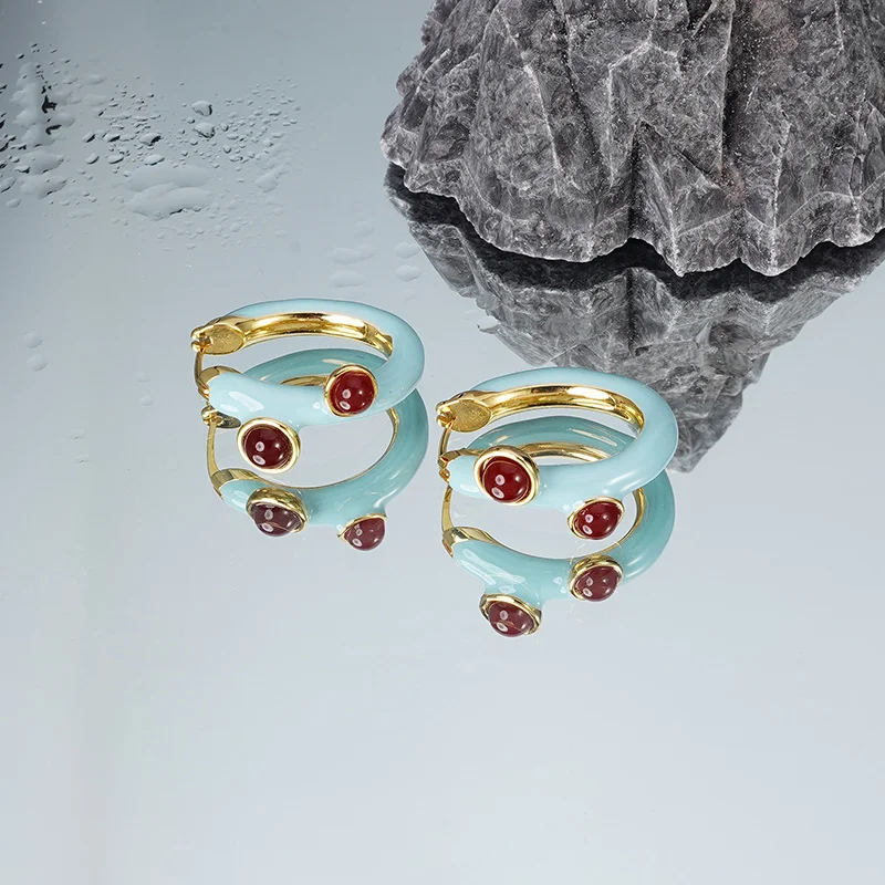 Earrings Women's European and American Personality Contrast Color Versatile Circle Earrings New Design High-quality StudEarrings
Earrings Women's European and American Personality Contrast Color Versatile Circle Earrings New Design High-quality StudEarrings