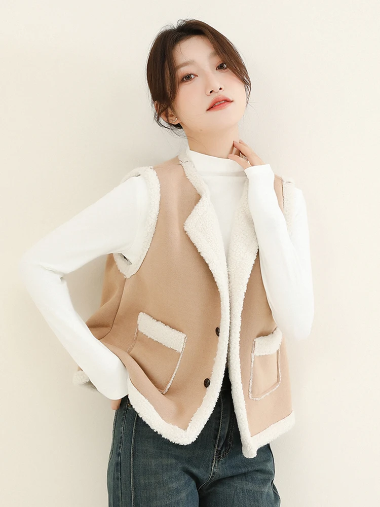 HCXR Women Jackets 2023 Winter French Retro Faux Fur Suede Thicken Warm Vest Coat Teddy Loose Sleeveless Elegant Fashionable Out
HCXR Women Jackets 2023 Winter French Retro Faux Fur Suede Thicken Warm Vest Coat Teddy Loose Sleeveless Elegant Fashionable Out