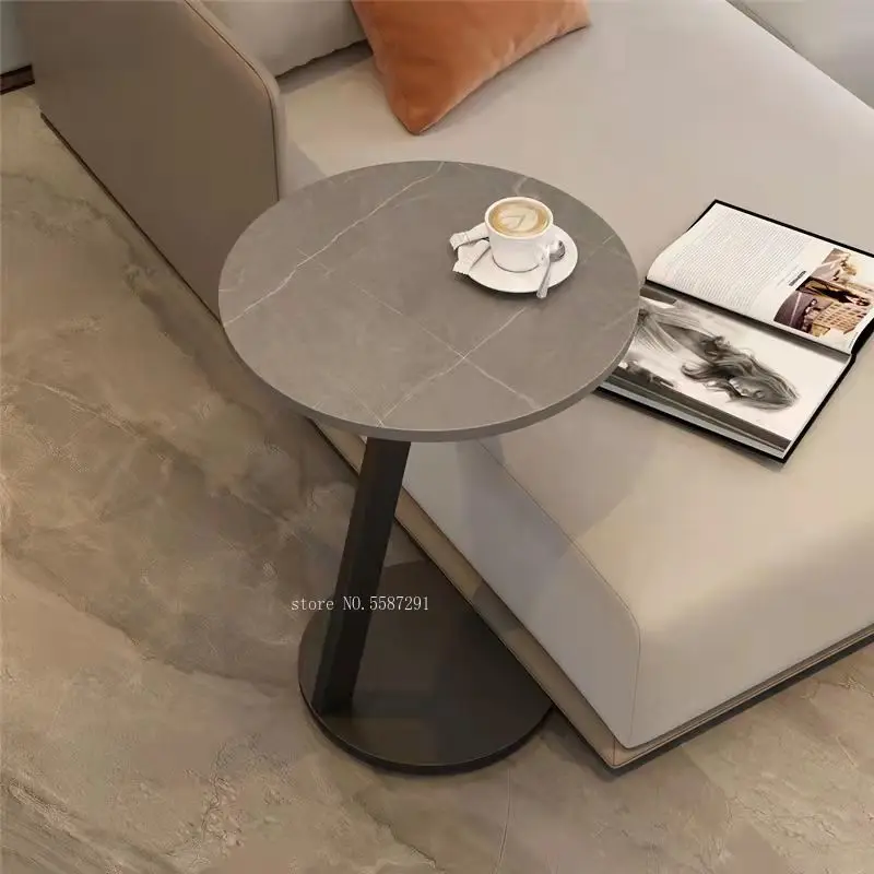 Sofa Side Table C- Type Modern Light Luxury Small Apartment Coffee Table Side Table Movable Bedside Corner Table Creative round
Sofa Side Table C- Type Modern Light Luxury Small Apartment Coffee Table Side Table Movable Bedside Corner Table Creative round