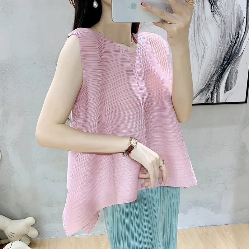 Miyake pleated top irregular sleeveless vest summer pleated loose design niche round neck t-shirt women
Miyake pleated top irregular sleeveless vest summer pleated loose design niche round neck t-shirt women