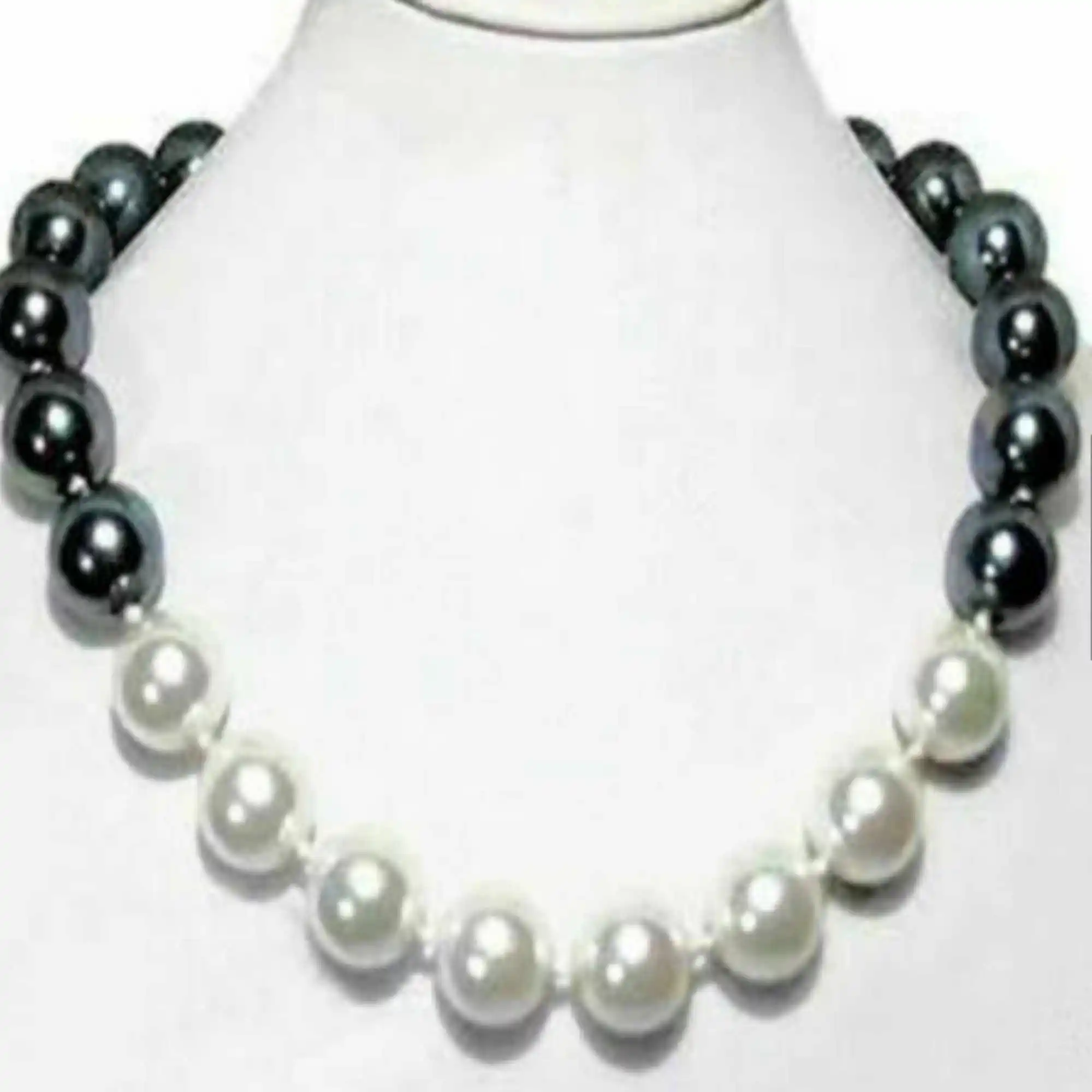 Classic black and white 12mm Shell Pearl Necklace 18 inches energy Stone Pendant Fashion quadrilateral Square Stone Point
Classic black and white 12mm Shell Pearl Necklace 18 inches energy Stone Pendant Fashion quadrilateral Square Stone Point