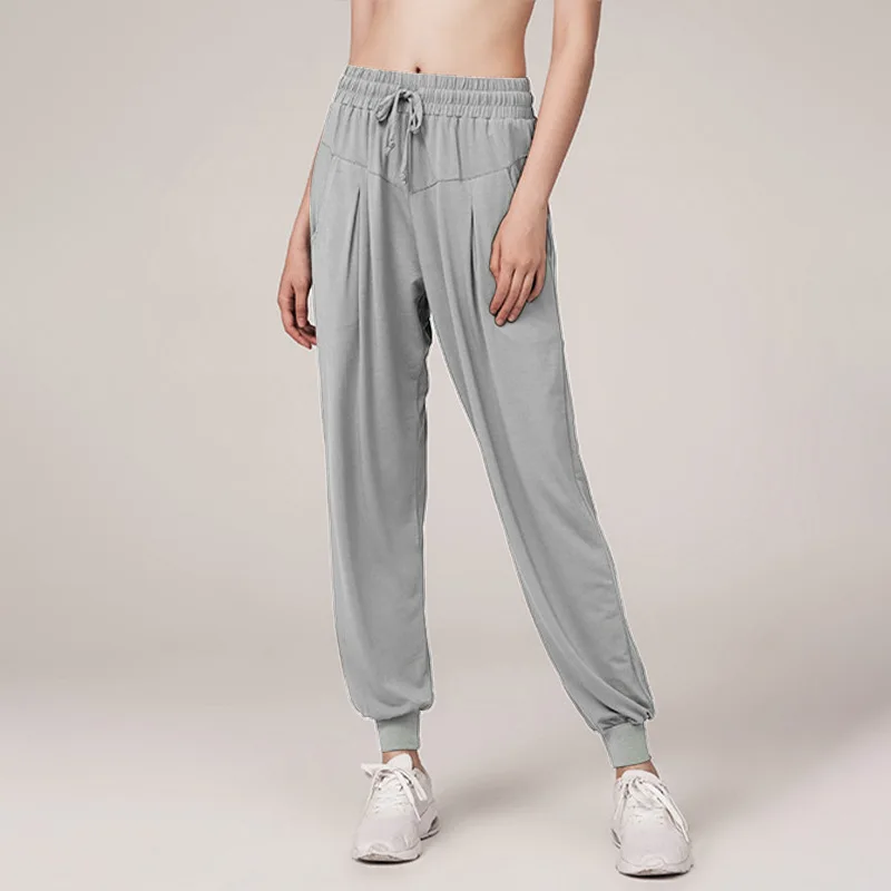 The same as Lu .drying loose legged yoga pants for women sports running fitness pocket high waist leisure Harun pants for women
The same as Lu .drying loose legged yoga pants for women sports running fitness pocket high waist leisure Harun pants for women
