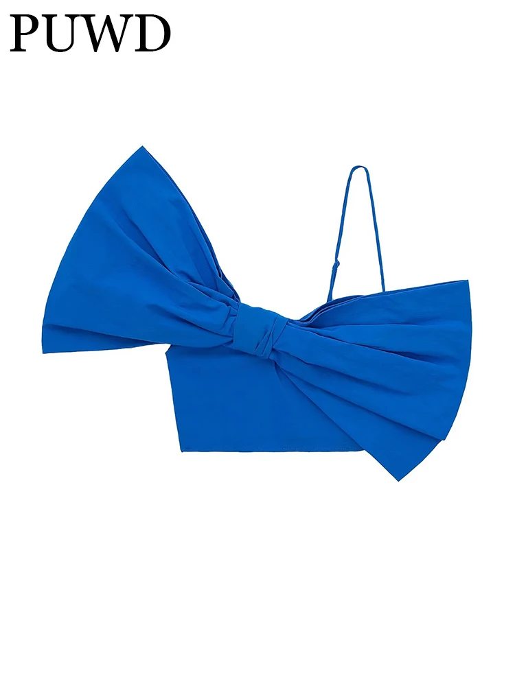 Женский топ на бретельках, с синим бантом
Женский топ на бретельках, с синим бантом