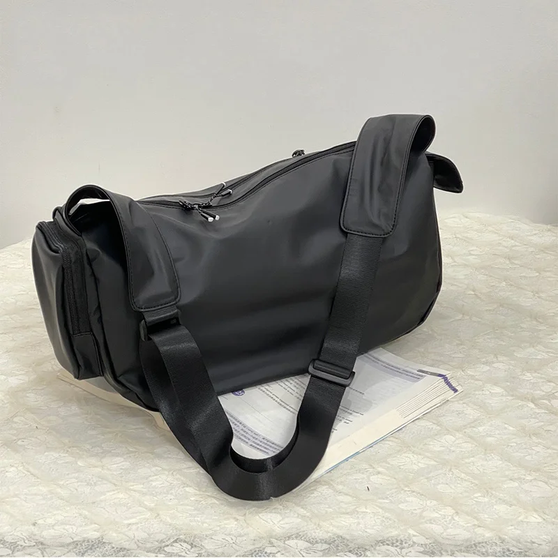 Новинка, простые дизайнерские сумки, бесплатная доставка для женщин, модные нейлоновые дамские однотонные сумки на плечо для фитнеса и подушки, 2023
Новинка, простые дизайнерские сумки, бесплатная доставка для женщин, модные нейлоновые дамские однотонные сумки на плечо для фитнеса и подушки, 2023