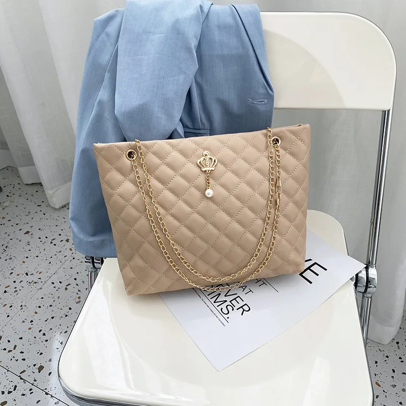 Tote Bag for Woman Chain Shoulder Bags Fashion Diamond Lattice Luxury PU Leather Handbag Female Shopper Crossbody Purse 2022 New
Tote Bag for Woman Chain Shoulder Bags Fashion Diamond Lattice Luxury PU Leather Handbag Female Shopper Crossbody Purse 2022 New