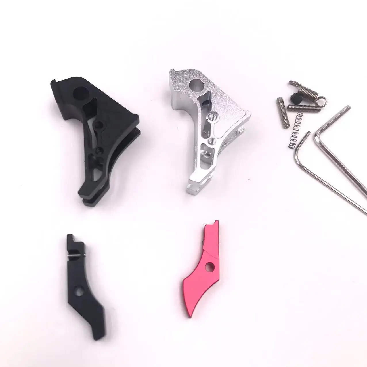 High Quatity Outdoor CNC Tactical Equipments Replaced GLOCK Metal For Kublai P1 G17 G34 Tactical Accessories
High Quatity Outdoor CNC Tactical Equipments Replaced GLOCK Metal For Kublai P1 G17 G34 Tactical Accessories