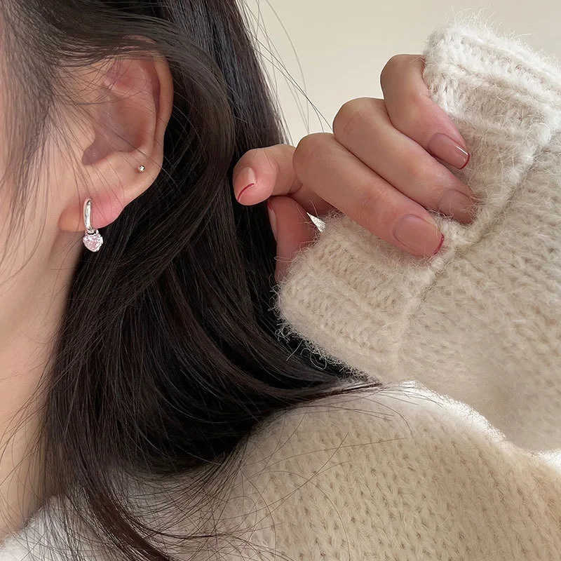 Korean Pink Crystal Love Earrings 925 Silver Zircon Earrings INS Fashion Versatile Earrings Aretes de Mujer Rhinestone Jewelry
Korean Pink Crystal Love Earrings 925 Silver Zircon Earrings INS Fashion Versatile Earrings Aretes de Mujer Rhinestone Jewelry