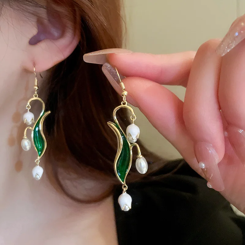 

Minar Statement Green Enamel Leaves Flower Dangle Earrings Simulated Pearl Long Tassel Earring for Women Female Korean Jewelry