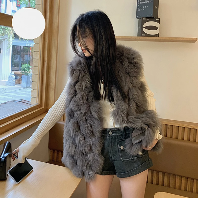 Winter Mink Fur Women Faux Fur Coats 2022 New Fashion High Street Faux Fox Fur Korean Slim Fit Sleeveless Female Fox Fur Jacket
Winter Mink Fur Women Faux Fur Coats 2022 New Fashion High Street Faux Fox Fur Korean Slim Fit Sleeveless Female Fox Fur Jacket
