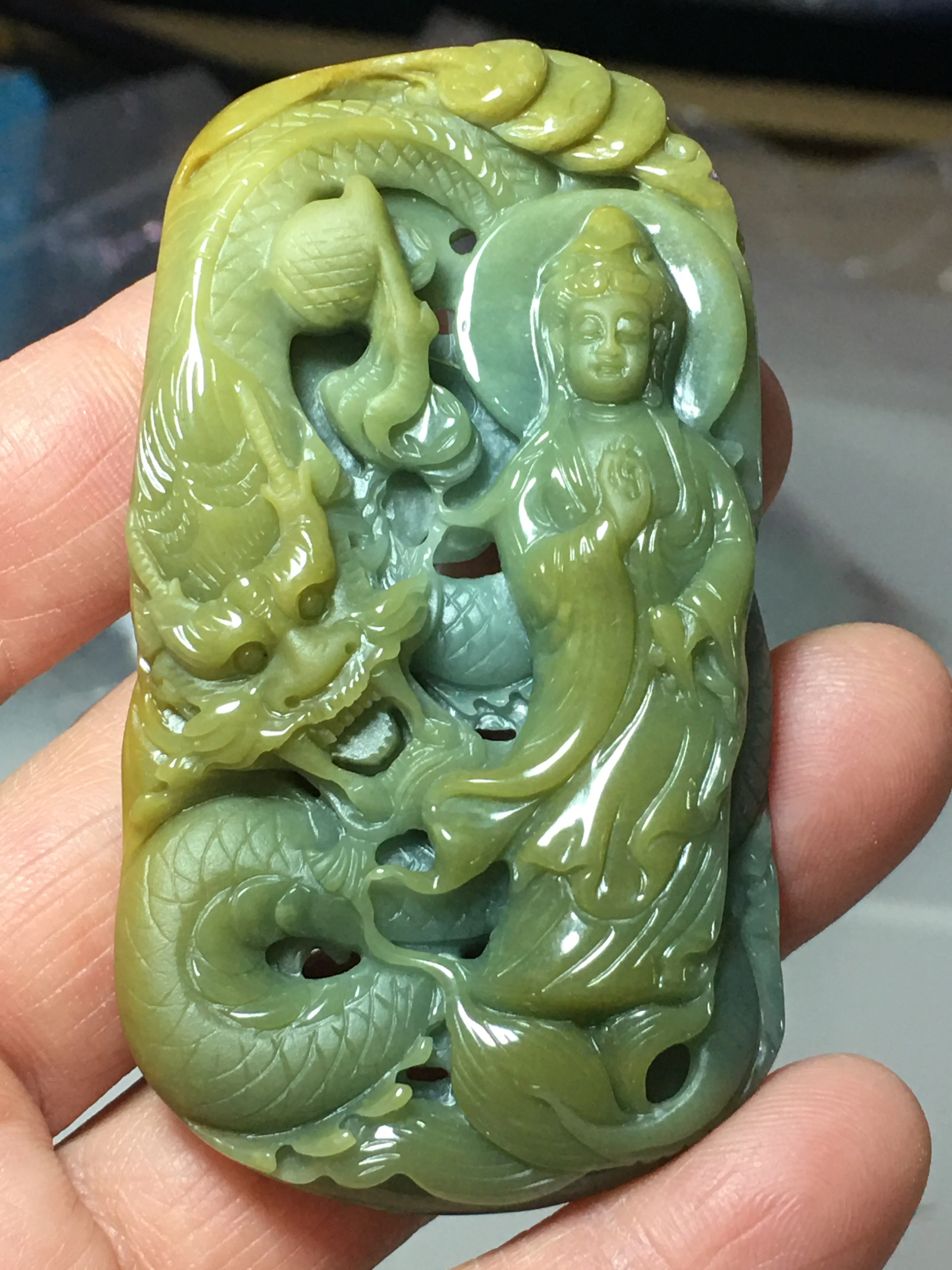 Natural 7A Myanmar handcarved jade Buddha dragon green jade pendant jade green necklace pendants jewelry jade necklaces women
Natural 7A Myanmar handcarved jade Buddha dragon green jade pendant jade green necklace pendants jewelry jade necklaces women