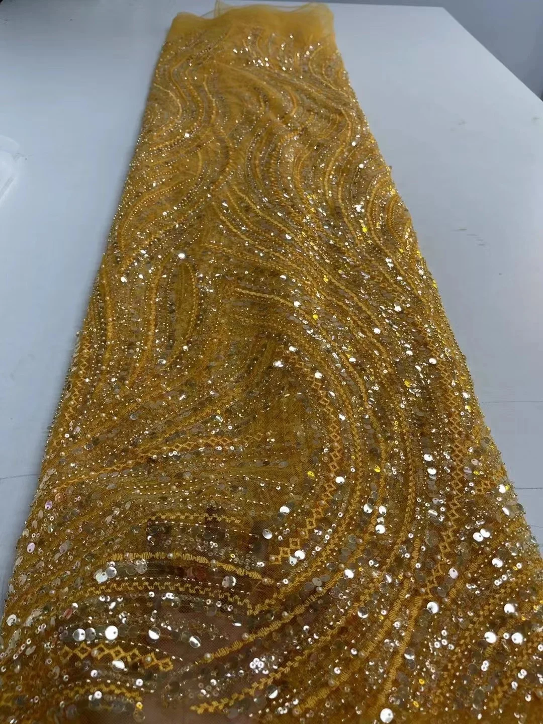 Gold High-End Sequins Embroidery French Mesh Lace Fabric Latest African Handmade Beads Tulle Lace Fabrics for Party
Gold High-End Sequins Embroidery French Mesh Lace Fabric Latest African Handmade Beads Tulle Lace Fabrics for Party