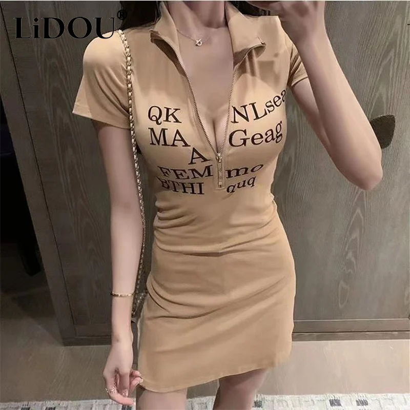 Summer Nightclub Fashion Letter Print Casual Female Dresses Sexy Low Cut Zipper Robe Short Sleeved High-waist Mini Party Dress
Summer Nightclub Fashion Letter Print Casual Female Dresses Sexy Low Cut Zipper Robe Short Sleeved High-waist Mini Party Dress