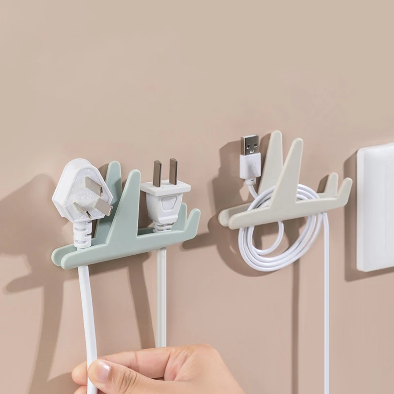 Creative Flying Plug Holder Punching-free Wall Adhesive Key Bag Hanger Hook Bathroom Gadget Towel Razor Rack Kitchen Gadgets
Creative Flying Plug Holder Punching-free Wall Adhesive Key Bag Hanger Hook Bathroom Gadget Towel Razor Rack Kitchen Gadgets