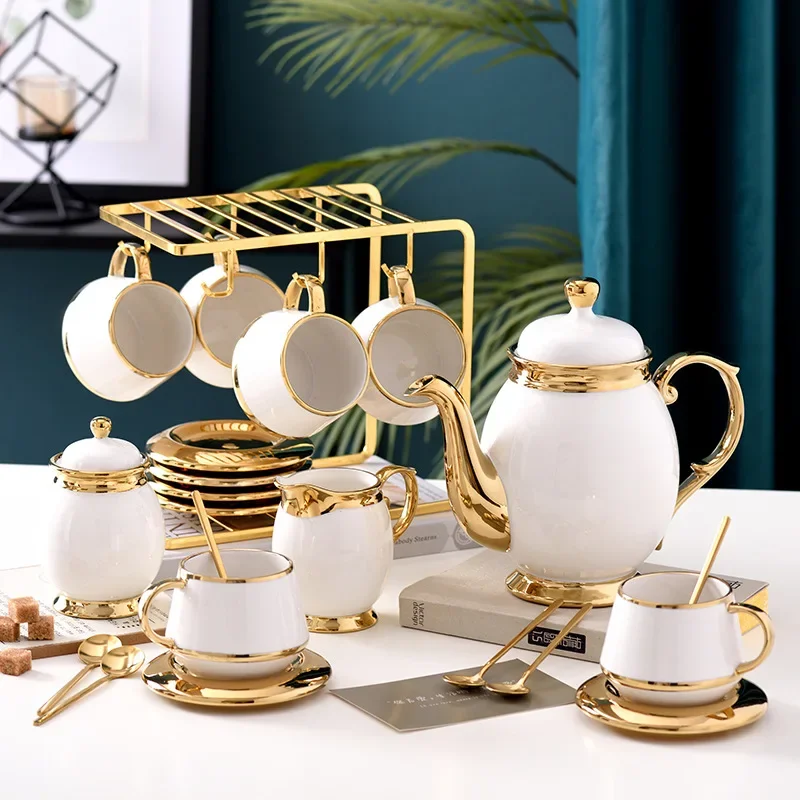 

Европейский модный чайный набор из костяного фарфора, чайный набор, чайная чашка, высококачественный кофейник, кофейные чашки, сахарница, молочный чайник, кофейная посуда, ложка